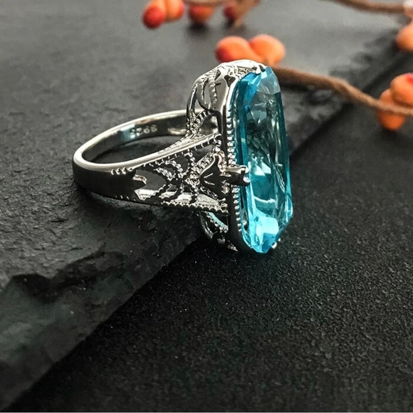 Blue Zircon Hollowed-out Carved 925 Sterling Stamped Silver Ring - Picture 3 of 3